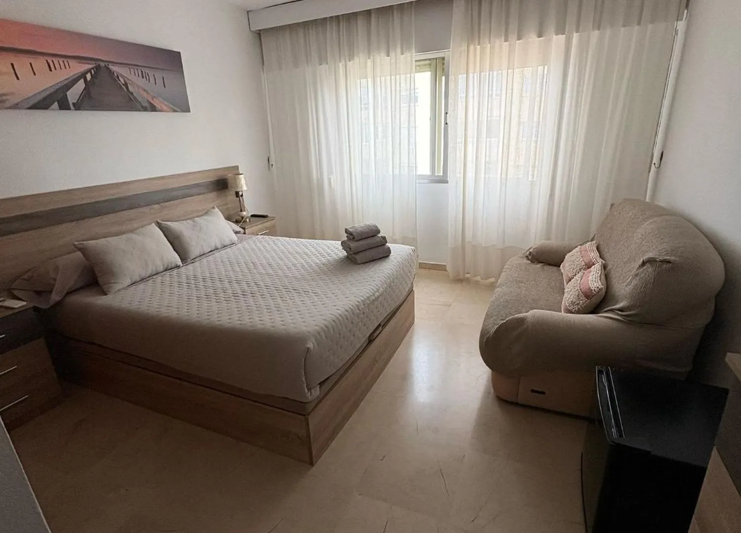 Private Suite Next To The Estepona Marina contacts